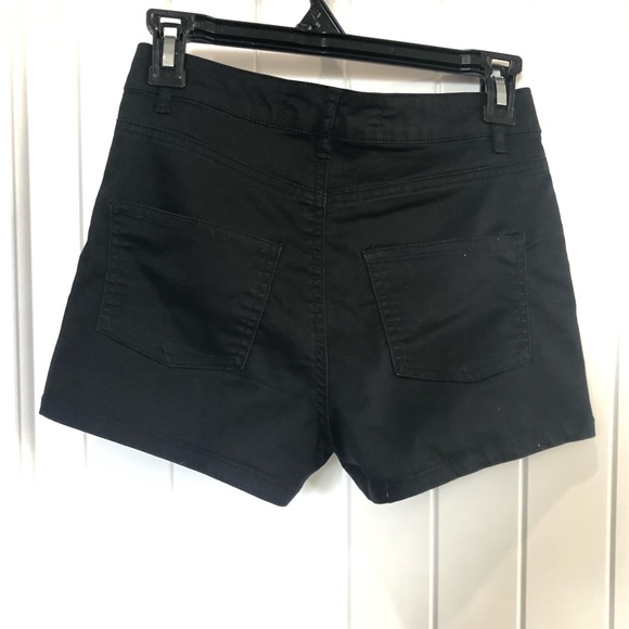 Bluenotes size 26 high waist black shorts - Picture 3 of 3